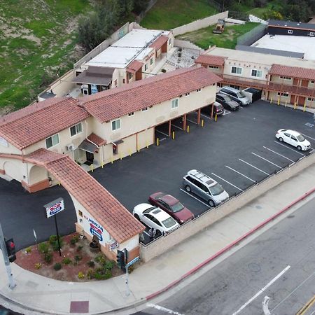 New American Inn & Suites オレンジ エクステリア 写真